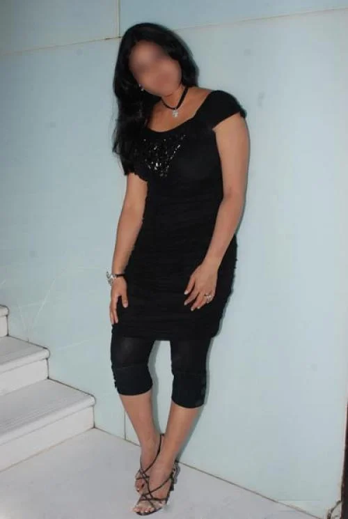 Call Girls Neemuch
